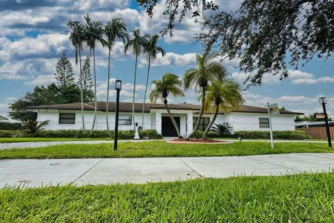 17720 SW 92nd Ave, Palmetto Bay FL 33157