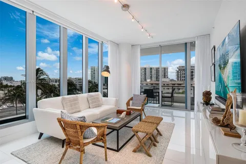 6799 Collins Ave # 411, Miami Beach FL 33141