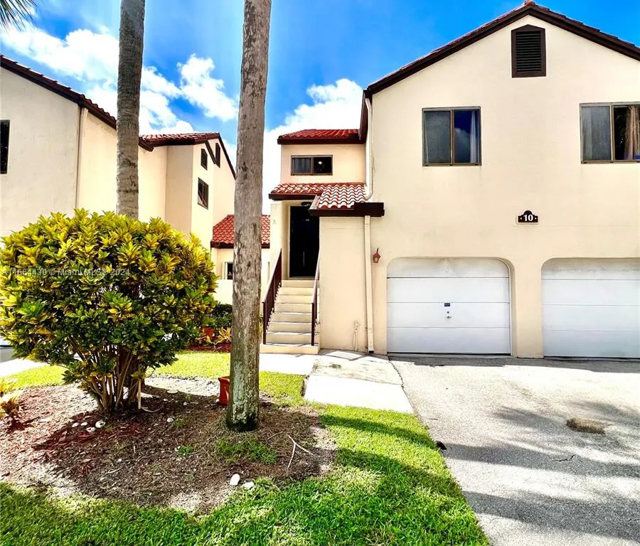 10 Via De Casas Sur # 205, Boynton Beach FL 33426