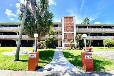 1450 NE 170th St # 208, North Miami Beach FL 33162