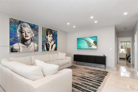 3131 S Ocean Dr # 209, Hallandale Beach FL 33009