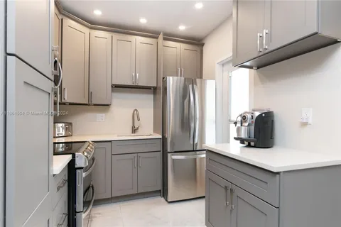 3131 S Ocean Dr # 209, Hallandale Beach FL 33009