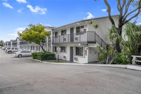 1810 E Oakland Park Blvd # 1, Oakland Park FL 33306