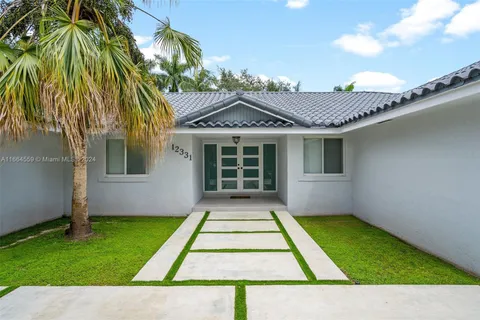 12331 SW 98th St, Miami FL 33186