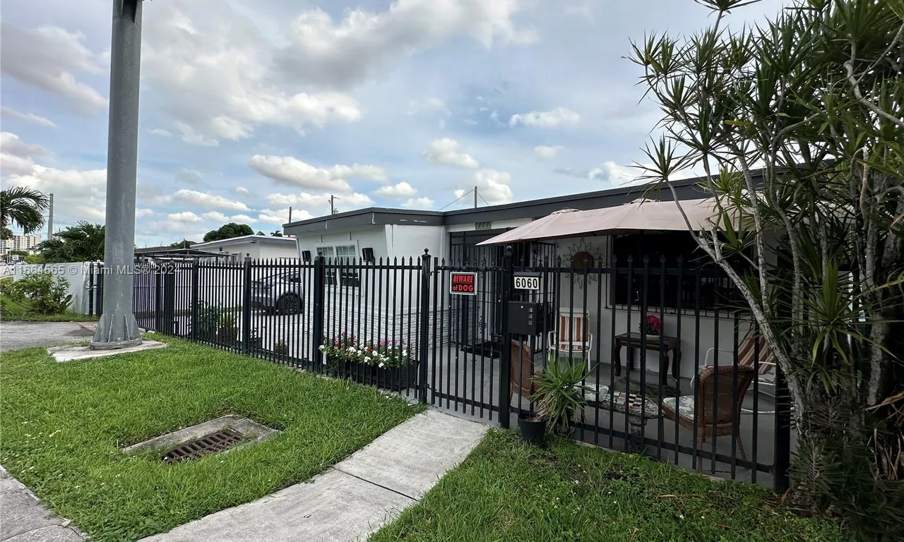 6060 NW 7th St, Miami FL 33126