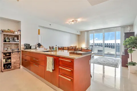 1830 S Ocean Dr # 4709, Hallandale Beach FL 33009