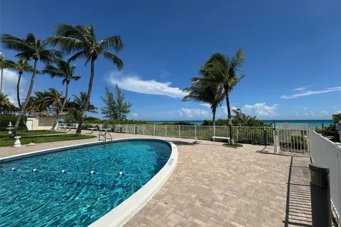 1936 S Ocean Dr # 8D, Hallandale Beach FL 33009