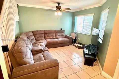 763 NW 208th Ter, Pembroke Pines FL 33029