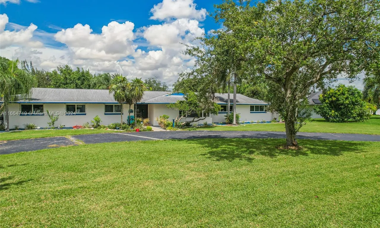 17421 SW 300th St, Homestead FL 33030