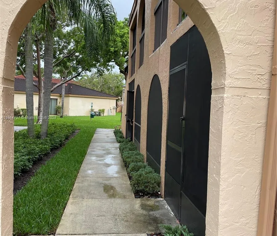 18216 Mediterranean Blvd # 1903, Hialeah FL 33015