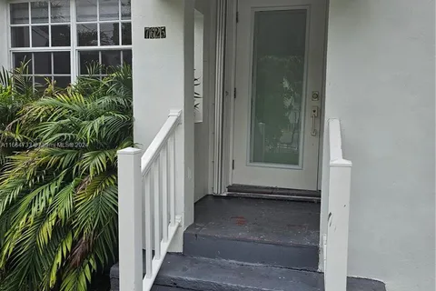 7625 Byron Ave # 0, Miami Beach FL 33141