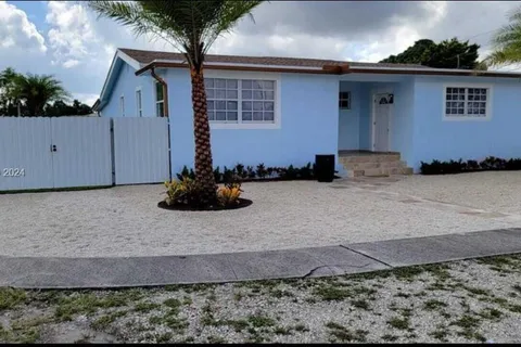 3391 E 1st Ave, Hialeah FL 33013