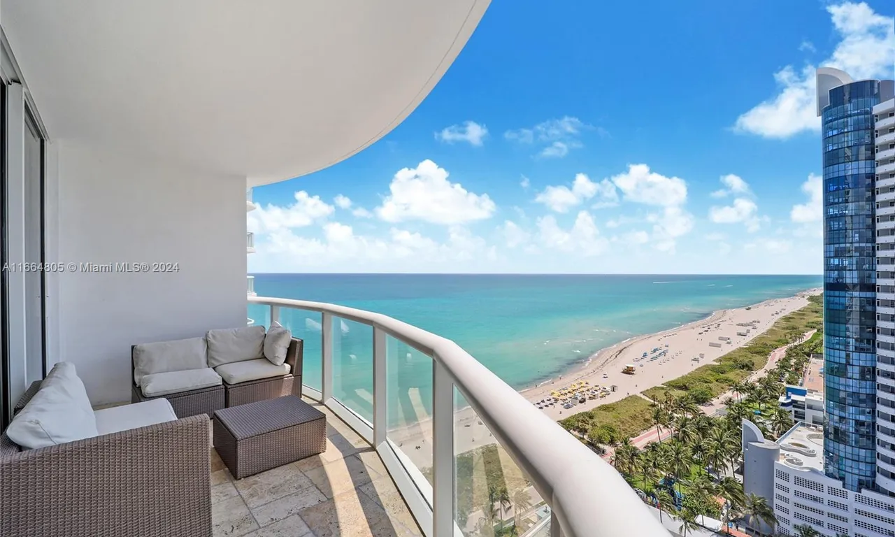 6365 Collins Ave # 2206, Miami Beach FL 33141