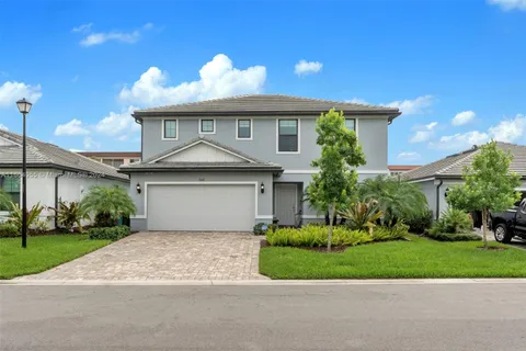 3142 Poinciana St, Lauderdale Lakes FL 33311