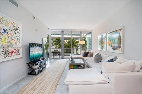 801 S Pointe Dr # 203, Miami Beach FL 33139