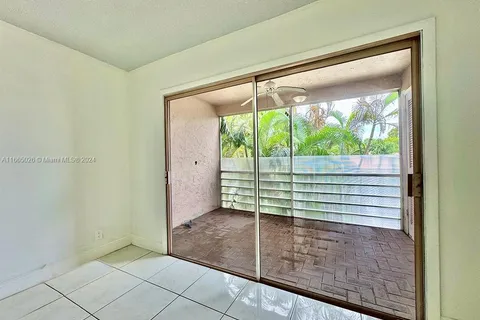 8605 W Sample Rd # 209, Coral Springs FL 33065