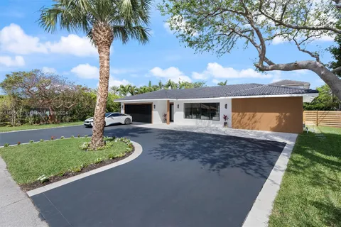 727 Granada Dr, Boca Raton FL 33432