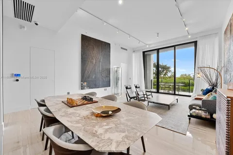 2811 S Bayshore Dr # 4C, Miami FL 33133