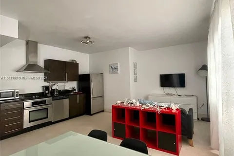 1300 Pennsylvania Ave # 303, Miami Beach FL 33139