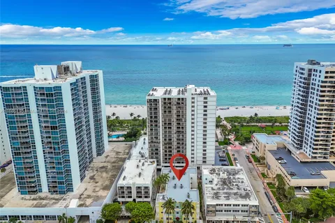 2615 Collins Ave # 21, Miami Beach FL 33140