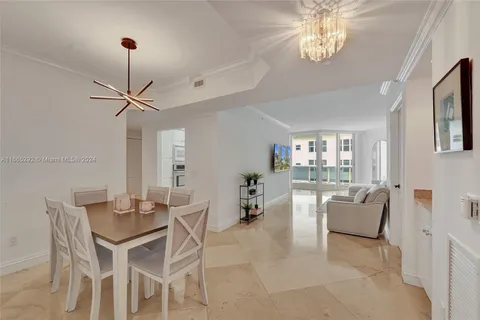 4775 Collins Ave # 504, Miami Beach FL 33140