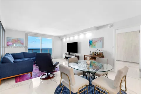 6039 Collins Ave # 1527, Miami Beach FL 33140