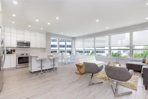 4925 Collins Ave # 3F, Miami Beach FL 33140