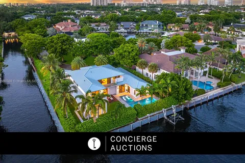 26 S Compass Dr, Fort Lauderdale FL 33308