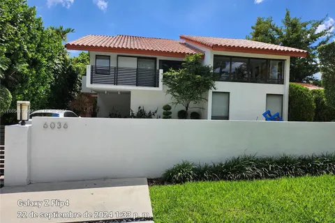 6036 N Waterway Dr, Miami FL 33155