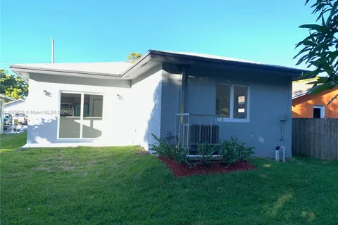 344 NE 34th St, Oakland Park FL 33334