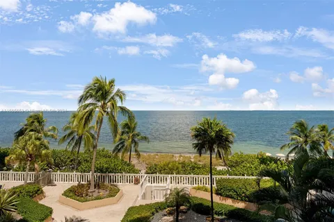 1111 Crandon Blvd # B305, Key Biscayne FL 33149