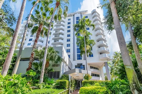 1621 Bay Rd # 1105, Miami Beach FL 33139