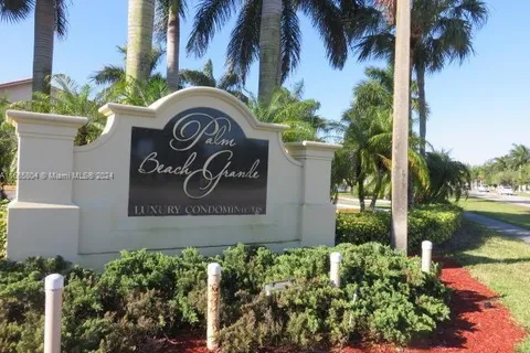 1564 LAKE CRYSTAL DR # C, West Palm Beach FL 33411