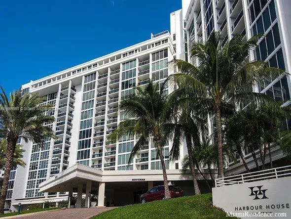 10275 Collins Ave # 210, Bal Harbour FL 33154