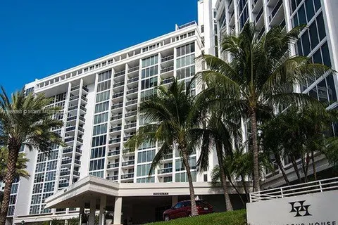 10275 Collins Ave # 210, Bal Harbour FL 33154