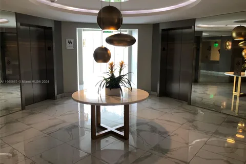 10275 Collins Ave # 210, Bal Harbour FL 33154