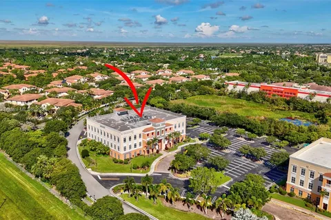 5850 Coral Ridge Dr # 201, Coral Springs FL 33076