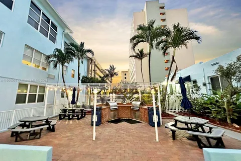 315 Van Buren St # 104B, Hollywood FL 33019