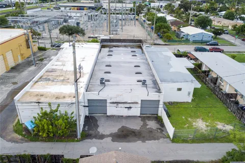 2036 Buchanan St, Hollywood FL 33020