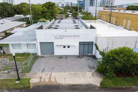 2036 Buchanan St, Hollywood FL 33020