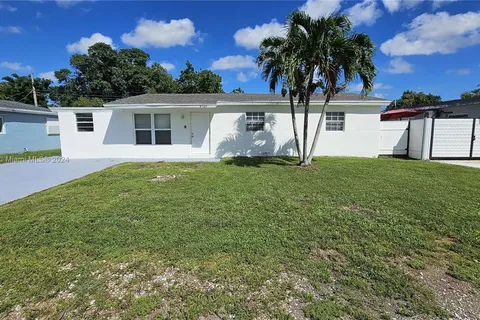 4926 SW 44th Ter, Dania Beach FL 33314