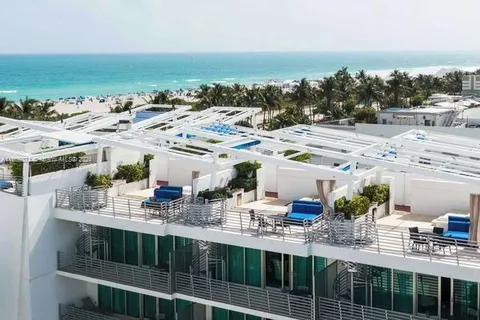 1437 Collins Ave # 304, Miami Beach FL 33139