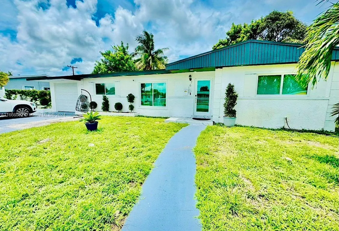 761 NW 179th St, Miami Gardens FL 33169