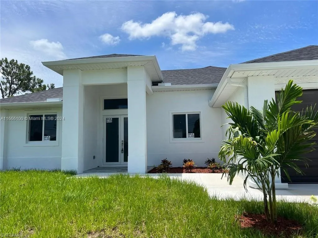 1716 Grant Ave, Cape Coral FL 33976