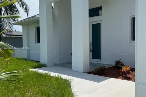 1716 Grant Ave, Cape Coral FL 33976