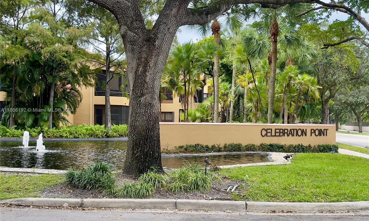 15555 N Miami Lakeway N # 301, Miami Lakes FL 33014