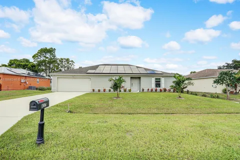 457 SE Guava Terrace, Port St. Lucie FL 34983