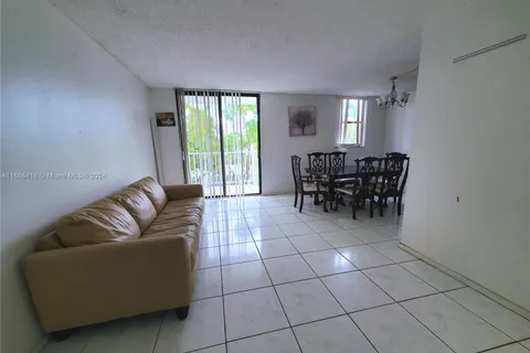 920 NE 169th St # 303, North Miami Beach FL 33162