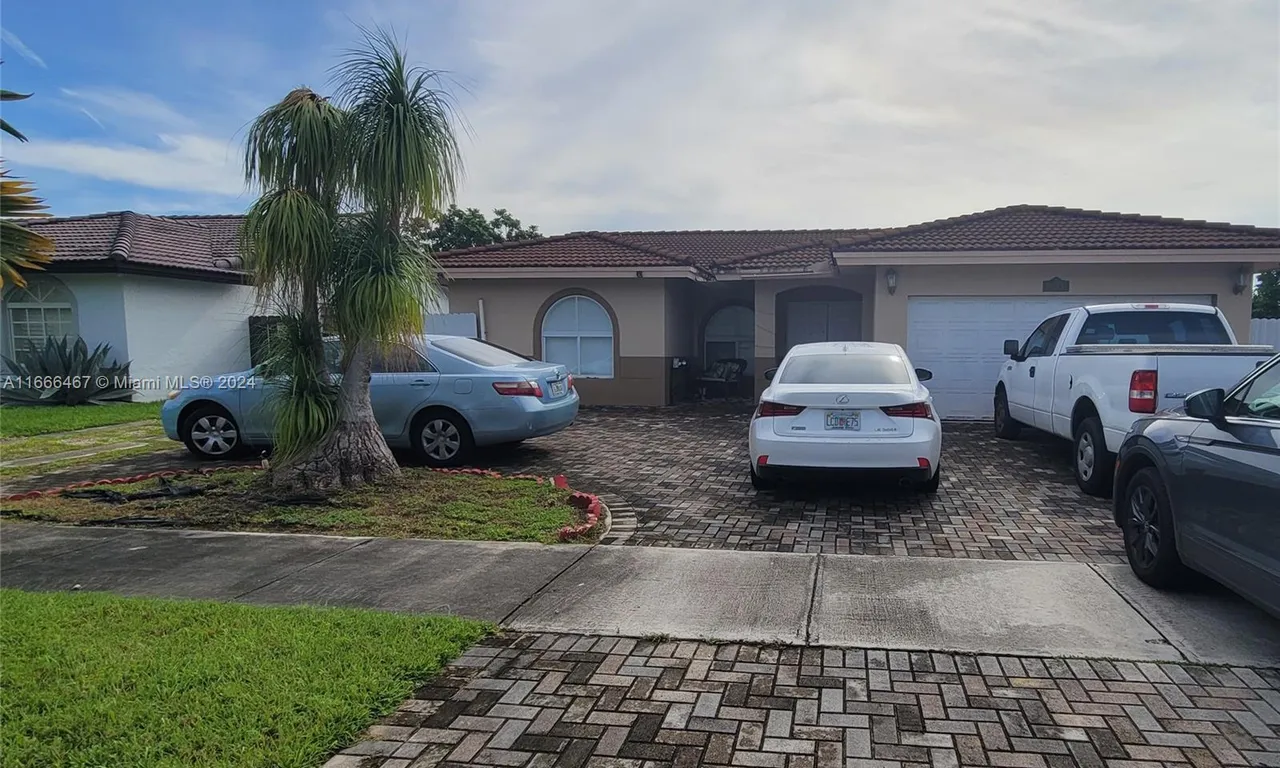 20331 SW 130th Ct, Miami FL 33177