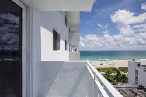 345 Ocean Dr # 1010, Miami Beach FL 33139